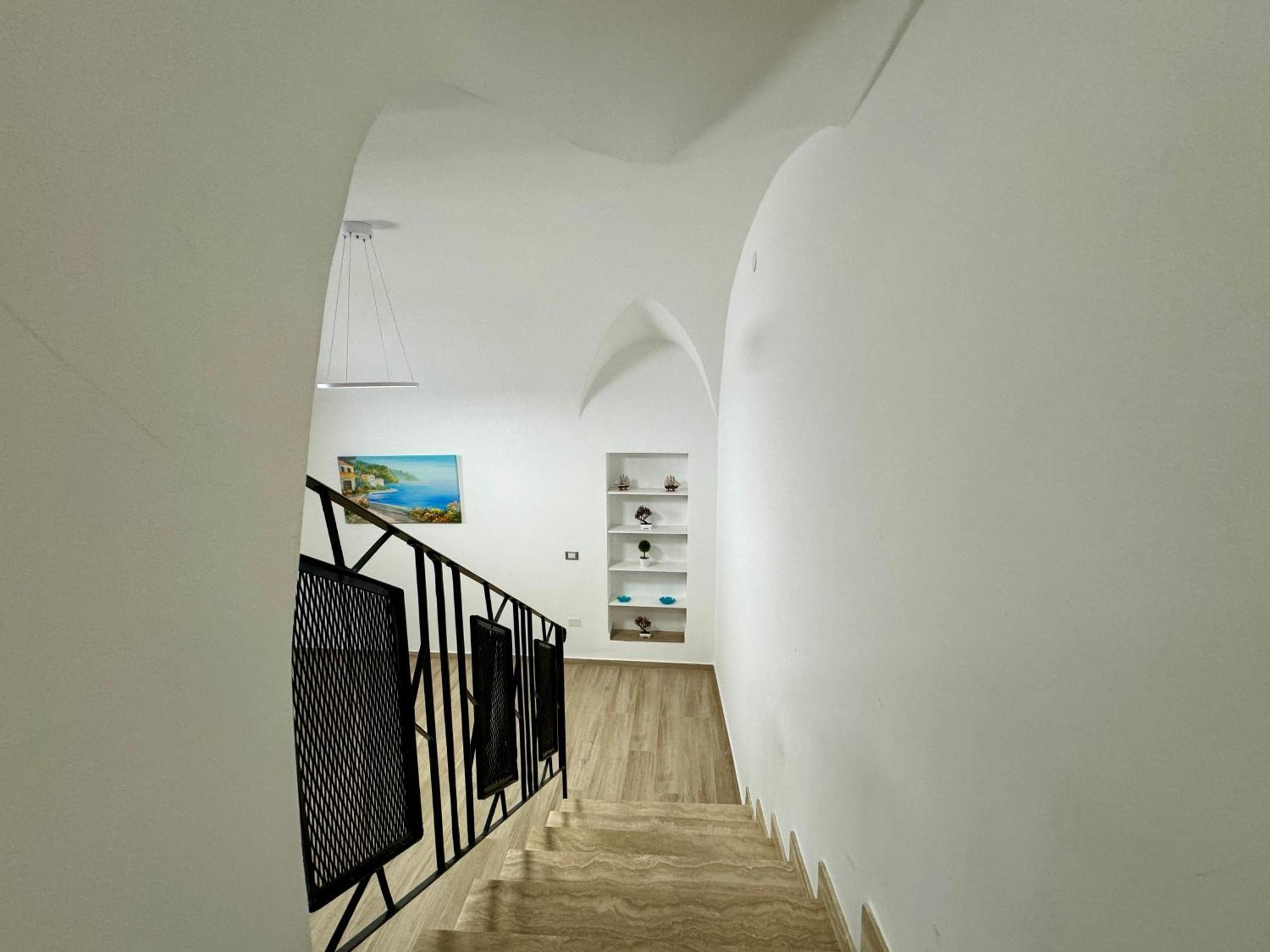 Terrasini Center Apartments Bagian luar foto